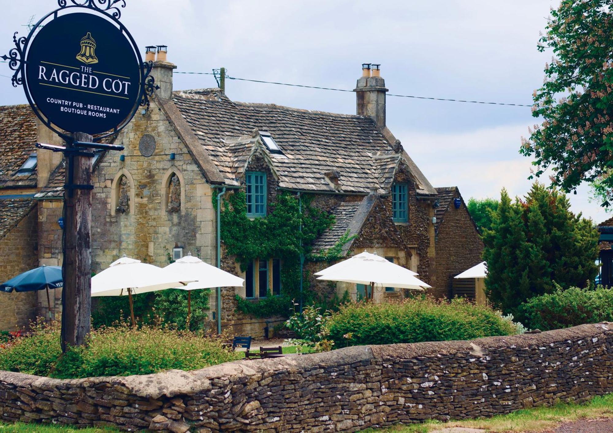 Отель The Ragged Cot Minchinhampton Экстерьер фото